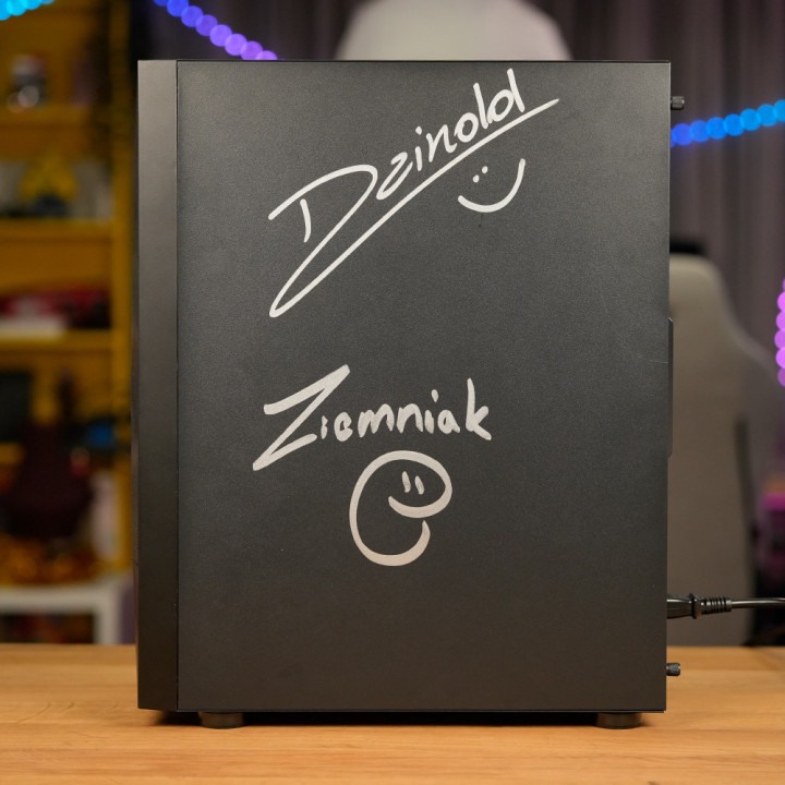 PC z odcinka AdwenTech z Dżinoldem - sklep Onionite.pl